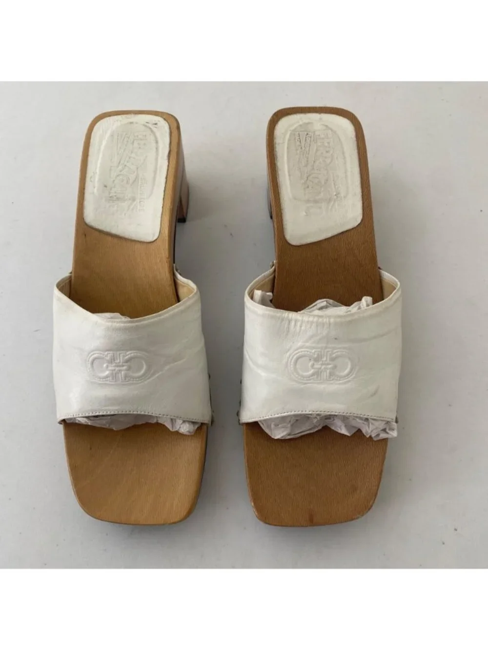 Salvatore Ferragamo Wood Heels Shoes White - Picture 4 of 9